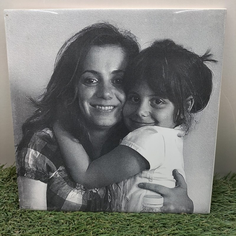 ENGRAVED PHOTOS ON TILE