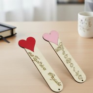 Wooden bookmarks with figures