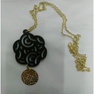 Necklace with wooden and metal element