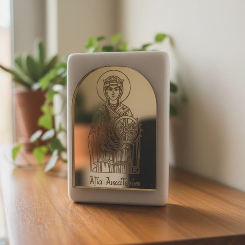 Marble element with gold plexyglass with engraved image of Saint Marble favor box with engraved Saint image