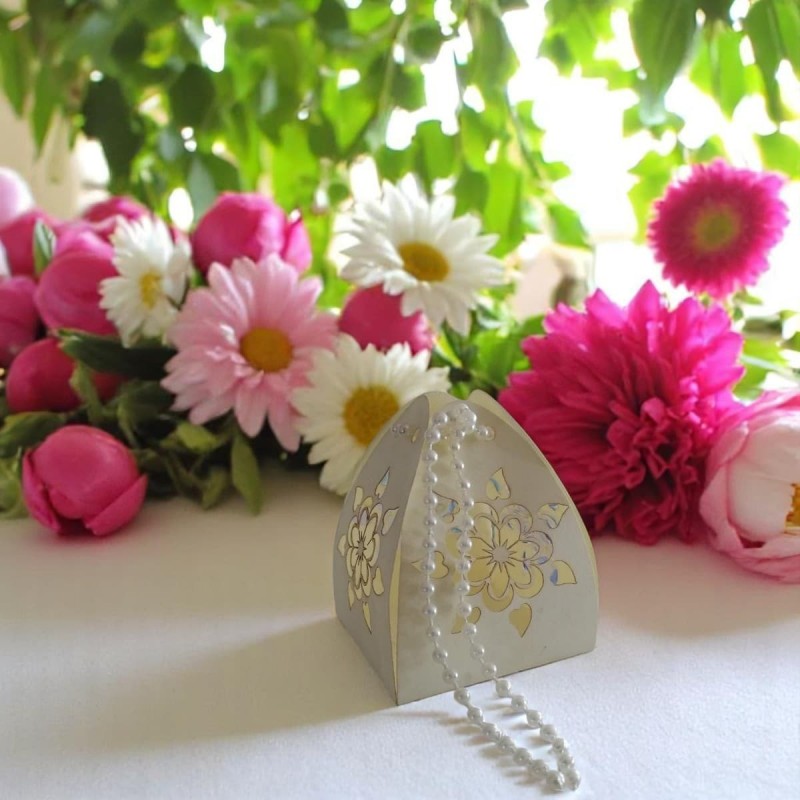 Paper Favor Box with Flower and Hearts | WoodSweetWood Paper Favor Box with Flower and Heart Motifs