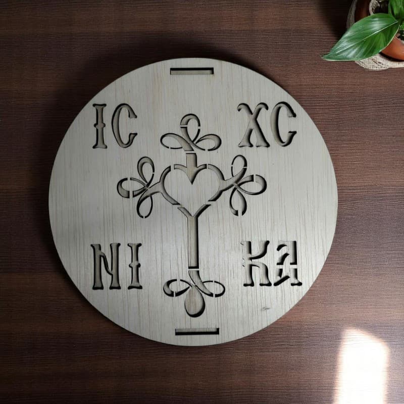 Wooden plate with image of a Saint to use on memory cakes