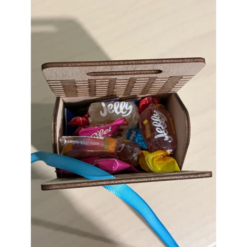 Wooden box engraved cartoon