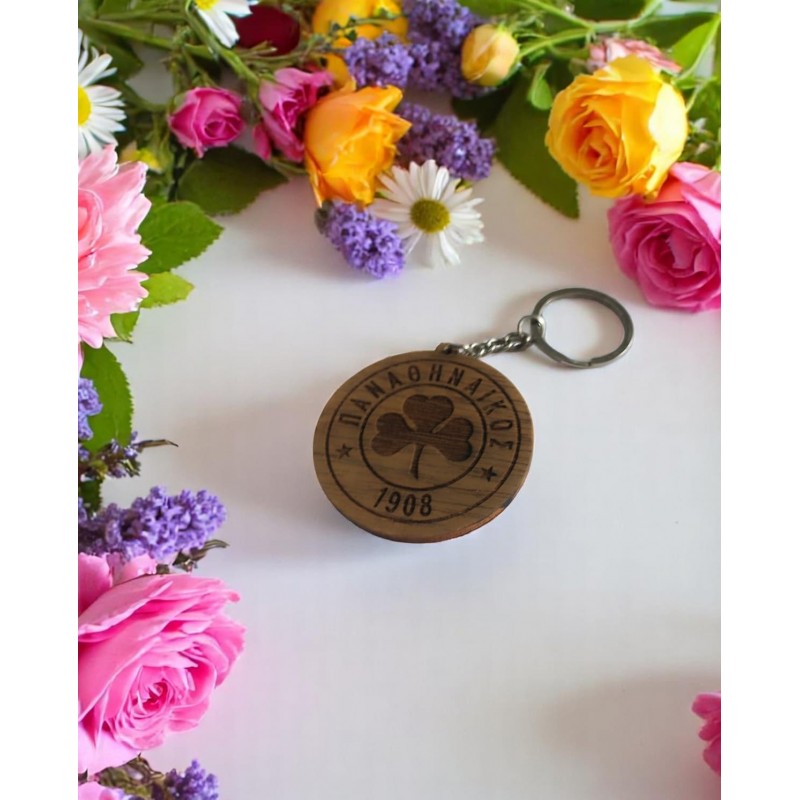 Panathinaikos wooden keychain with engraved clover and 1908 – collectible fan gift